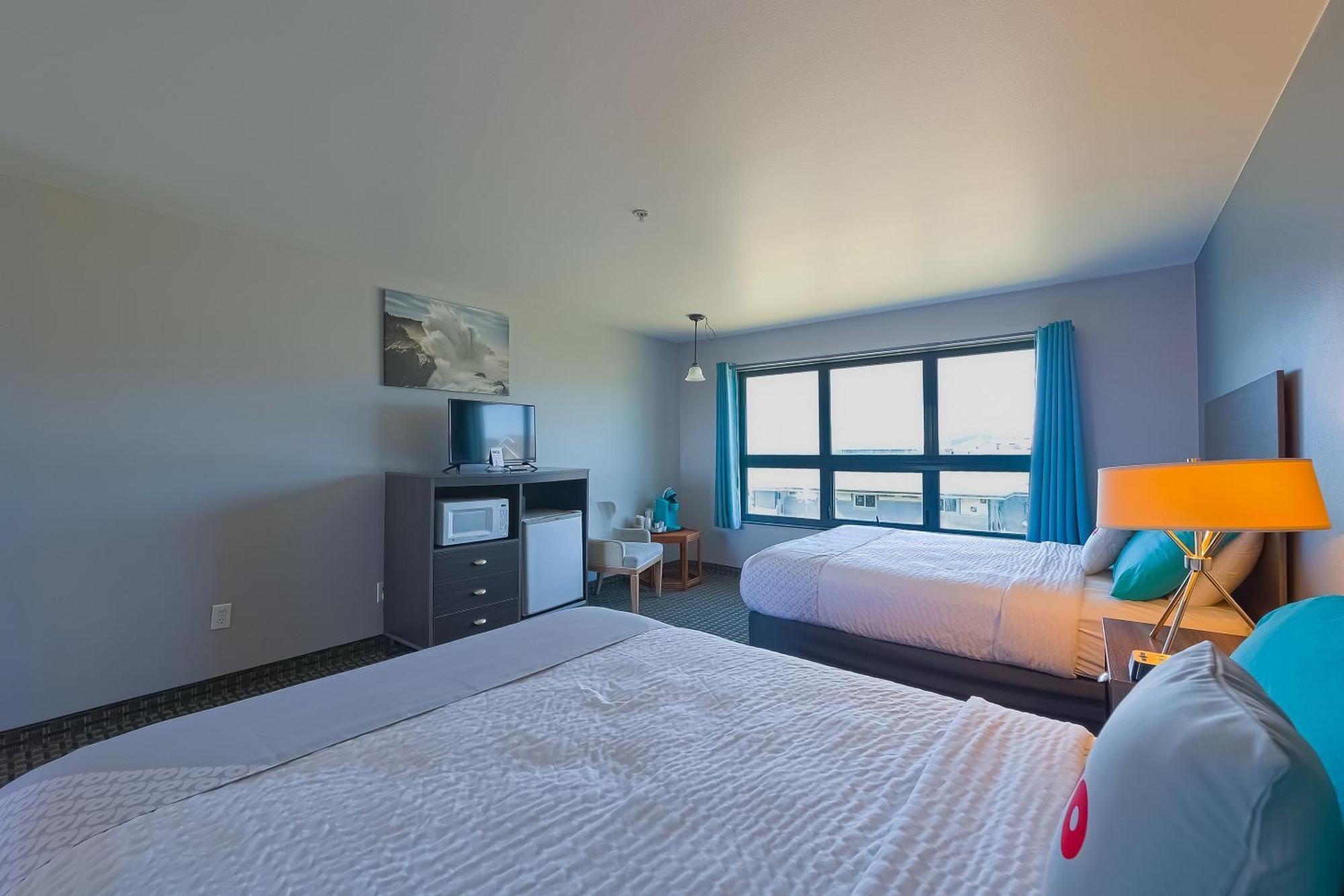 Oyo Waves Hotel Newport Or - Nye Beach Bagian luar foto