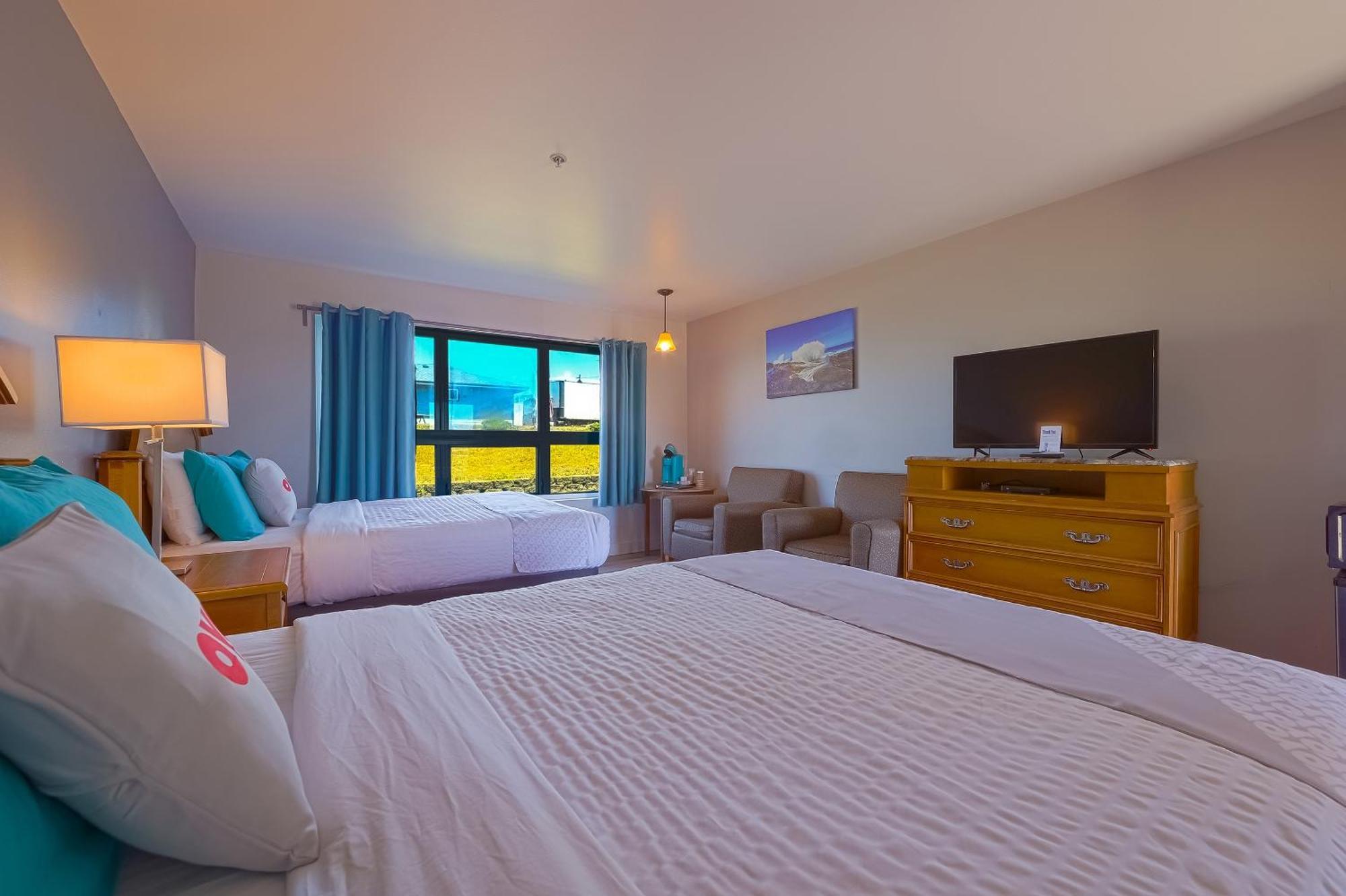 Oyo Waves Hotel Newport Or - Nye Beach Bagian luar foto