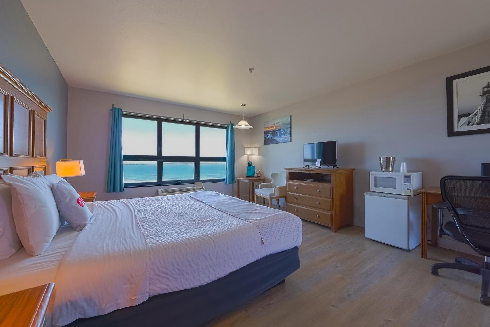 Oyo Waves Hotel Newport Or - Nye Beach Bagian luar foto