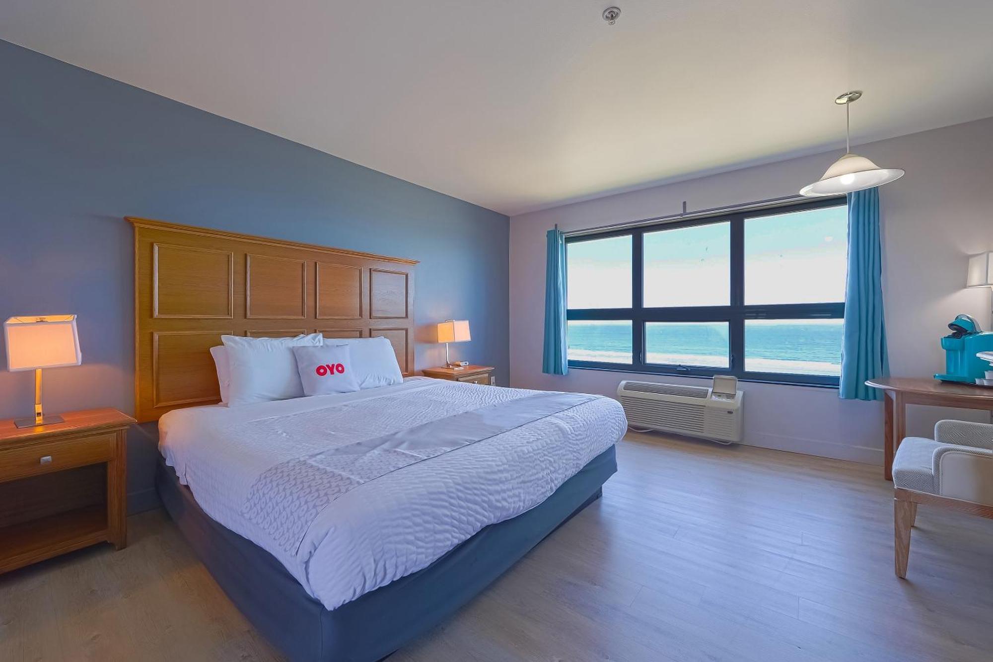 Oyo Waves Hotel Newport Or - Nye Beach Bagian luar foto